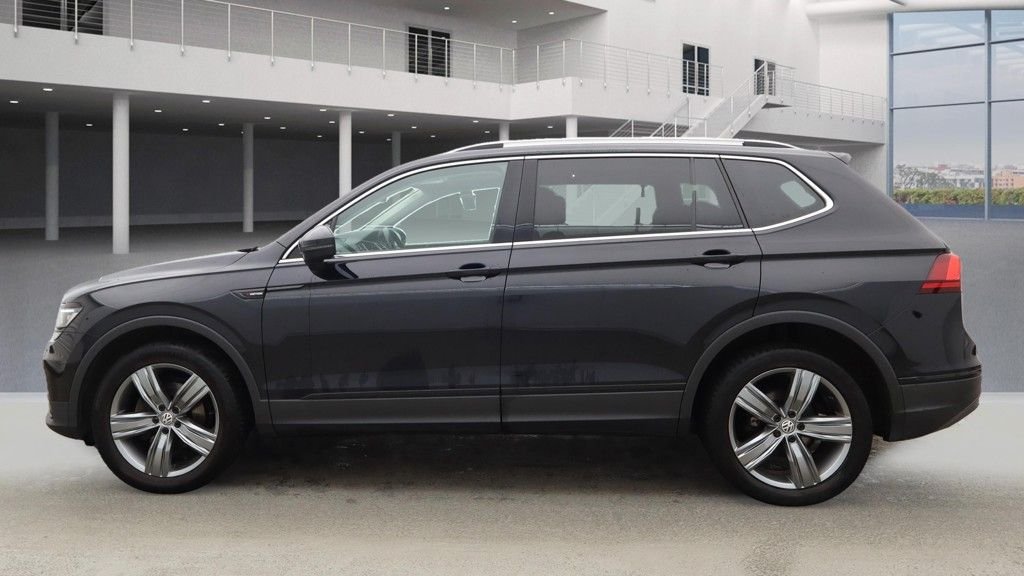 Used Volkswagen Tiguan Allspace 2018 for sale - 76139950: Photo 6