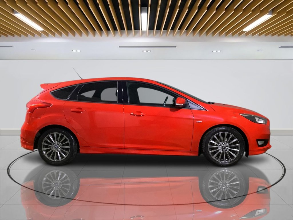 Used Ford Focus 2017 for sale - 76395666: Photo 6