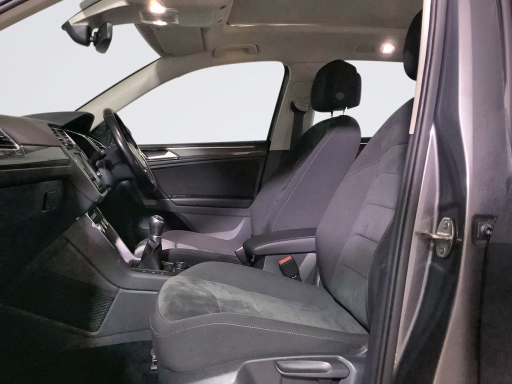 Used Volkswagen Tiguan 2017 for sale - 76631848: Photo 12