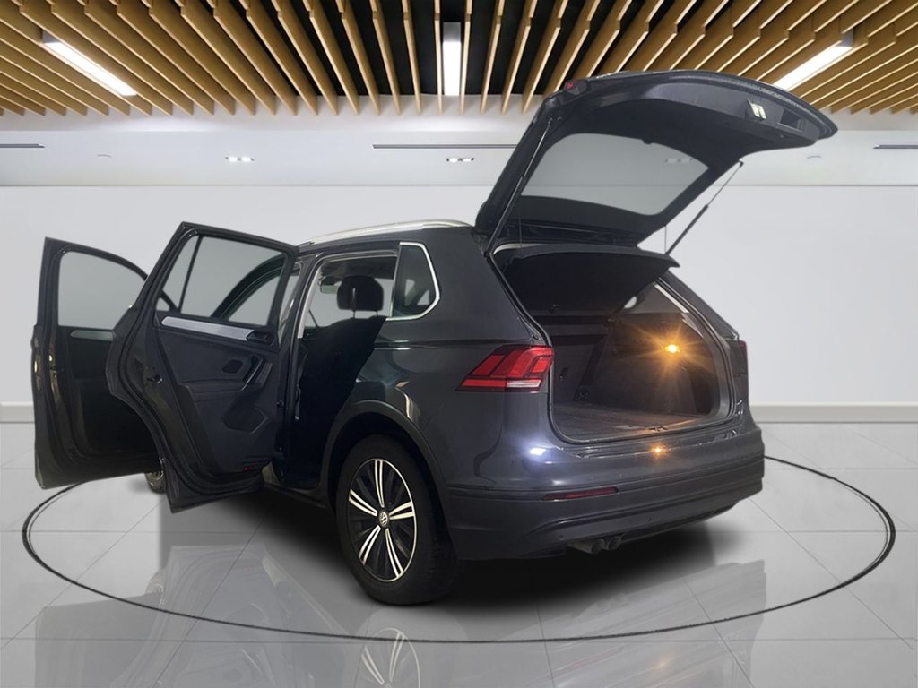 Used Volkswagen Tiguan 2018 for sale - 78186615: Photo 10