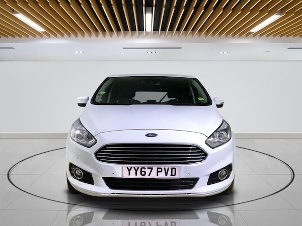 Used Ford S-Max 2018 for sale - 76317075: Photo 2
