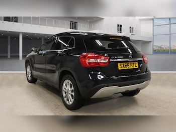 Used Mercedes-Benz GLA 2018 for sale - 77660201: Photo