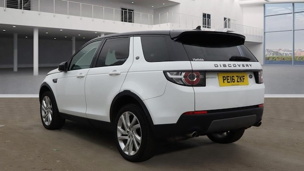 Used Land Rover Discovery Sport 2016 for sale - 76228995: Photo 3