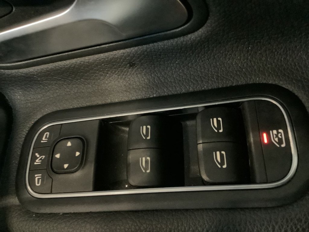 Used Mercedes-Benz A-Class 2020 for sale - 77976695: Photo 24