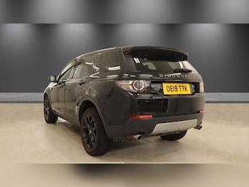 Used Land Rover Discovery Sport 2019 for sale - 79322815: Photo