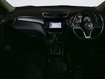 Used Nissan Qashqai 2018 for sale - 77484995: Photo