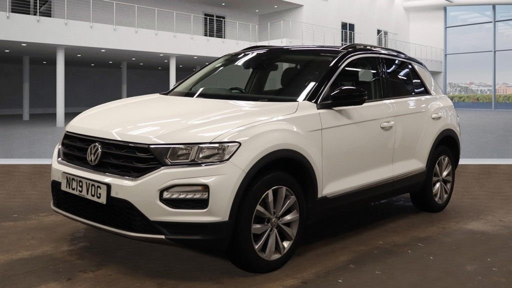 Used Volkswagen T-Roc 2019 for sale - 76546967: Photo 2
