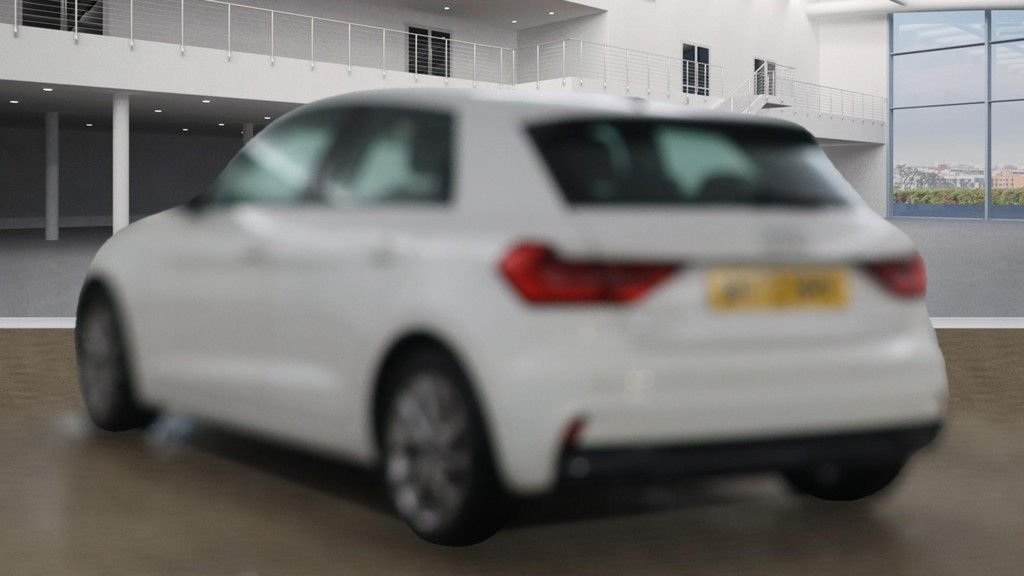 Used Audi A1 2022 for sale - 76768532: Photo 3