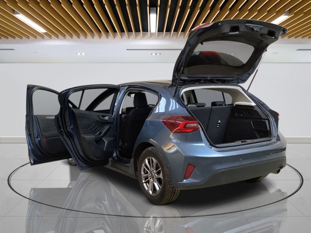 Used Ford Focus 2022 for sale - 78002355: Photo 9