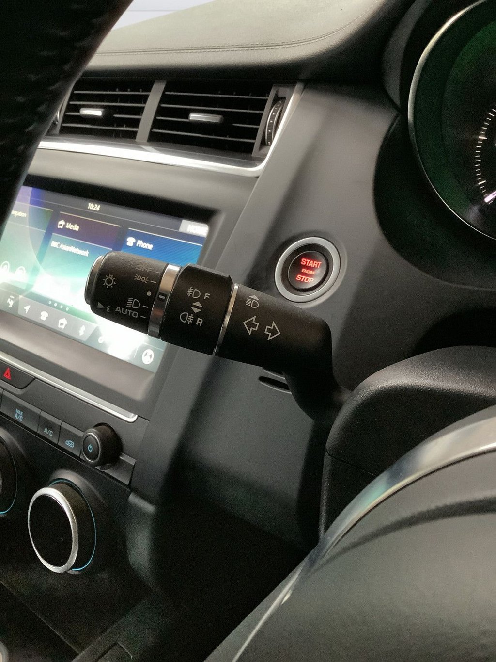 Used Jaguar E-Pace 2019 for sale - 77499540: Photo 16