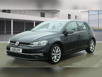 Used Volkswagen Golf 2018 for sale - 77911068: Photo