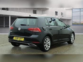 Used Volkswagen Golf 2018 for sale - 77911068: Photo