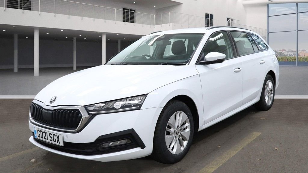 Used Skoda Octavia 2021 for sale - 76482394: Photo 2