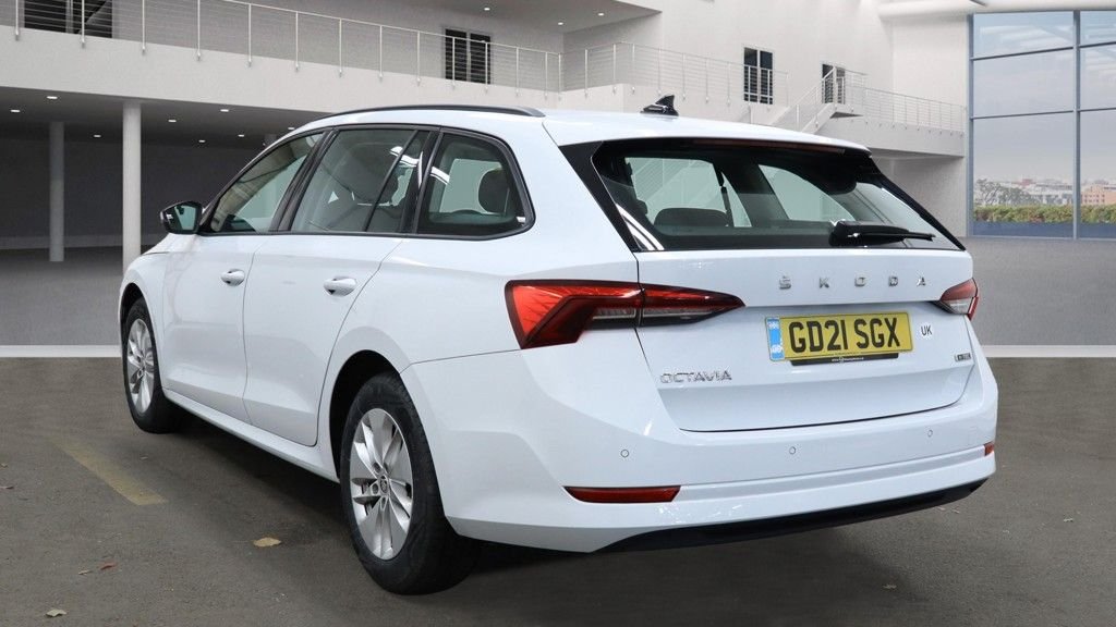 Used Skoda Octavia 2021 for sale - 76482394: Photo 3