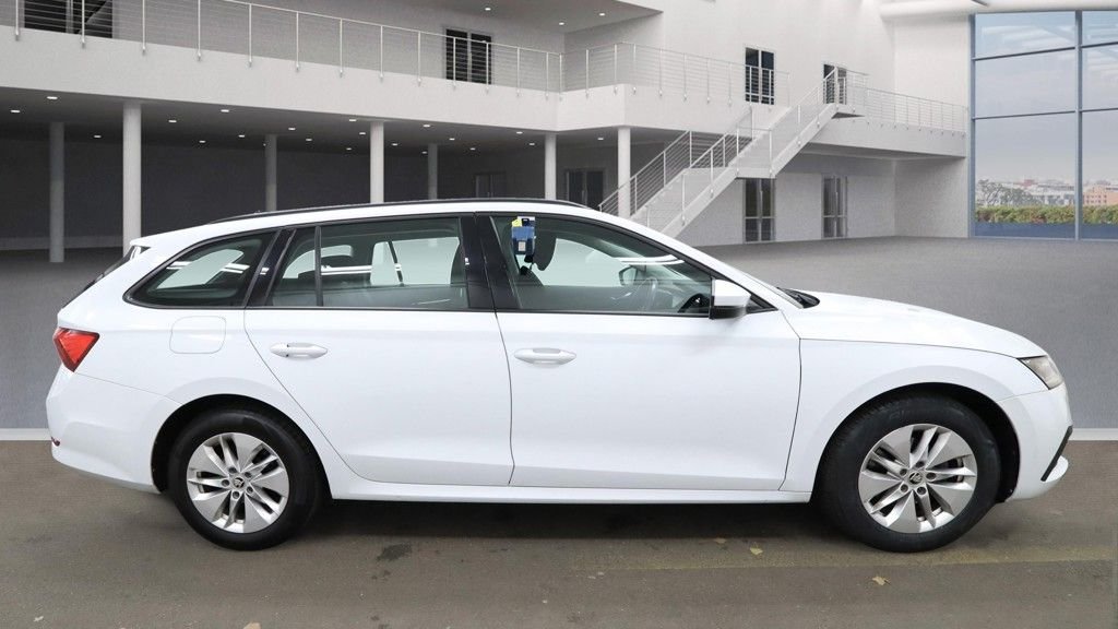 Used Skoda Octavia 2021 for sale - 76482394: Photo 5