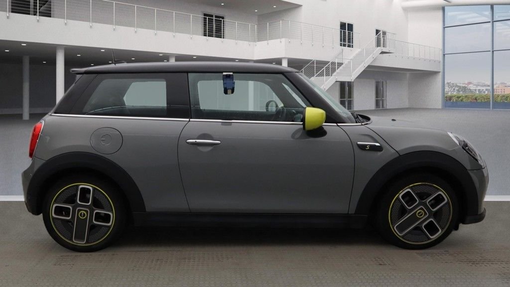 Used MINI Hatch 2022 for sale - 77673601: Photo 11