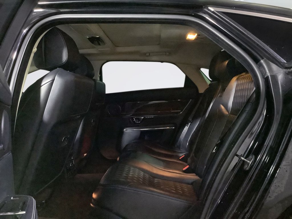 Used Jaguar XJ 2016 for sale - 76173395: Photo 12