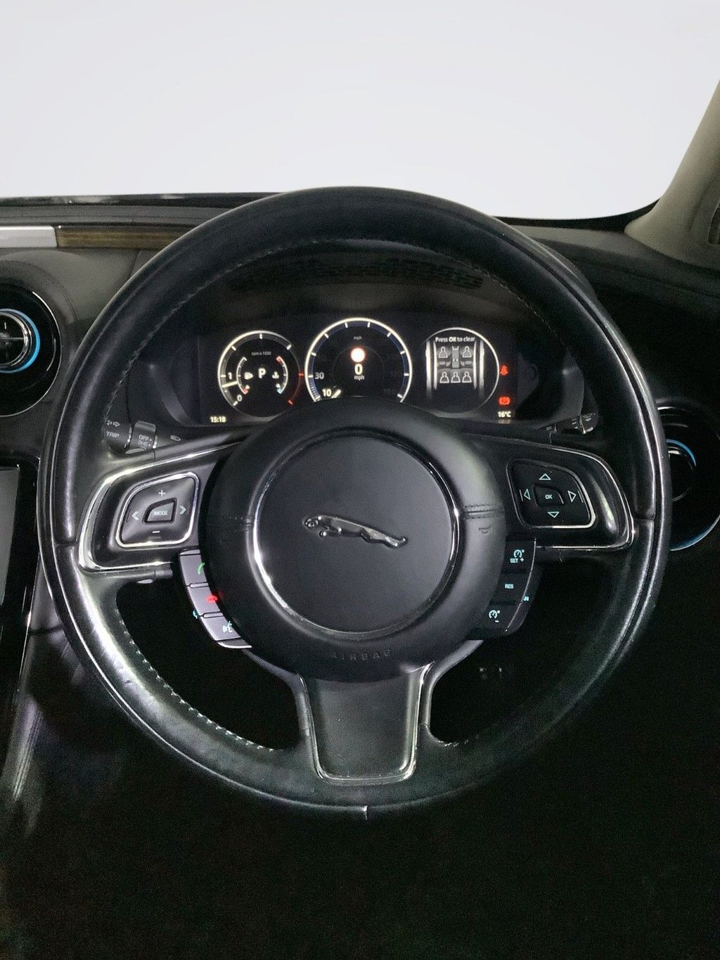 Used Jaguar XJ 2016 for sale - 76173395: Photo 15