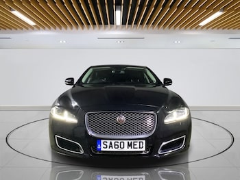 Used Jaguar XJ 2016 for sale - 76173395: Photo 2