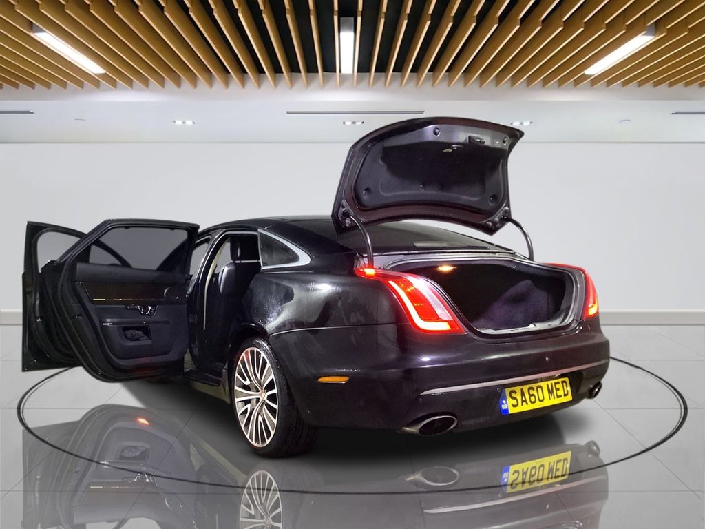 Used Jaguar XJ 2016 for sale - 76173395: Photo 9