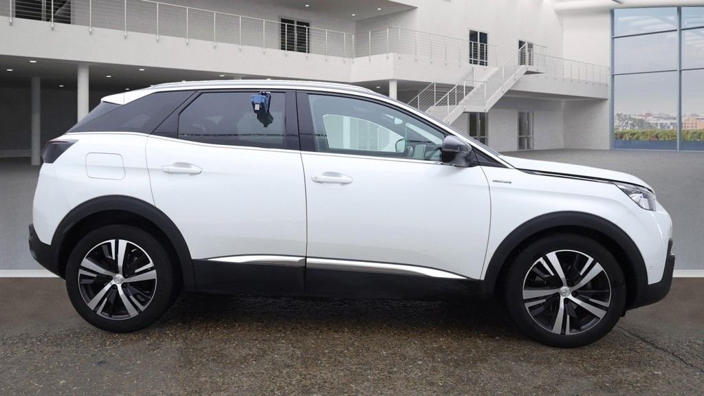 Used Peugeot 3008 2018 for sale - 76482174: Photo 5