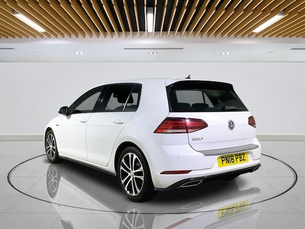 Used Volkswagen Golf 2018 for sale - 76210085: Photo 6