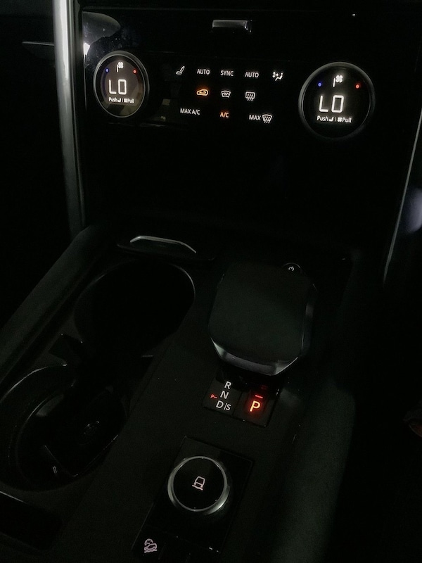 Used Land Rover Discovery 2021 for sale - 76185707: Photo 24