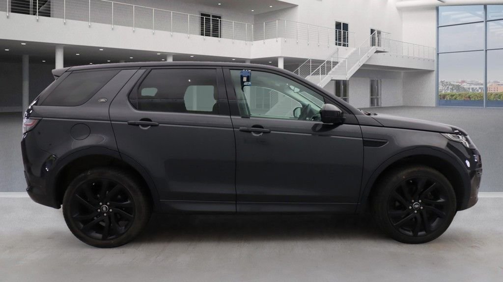 Used Land Rover Discovery Sport 2019 for sale - 76376127: Photo 5