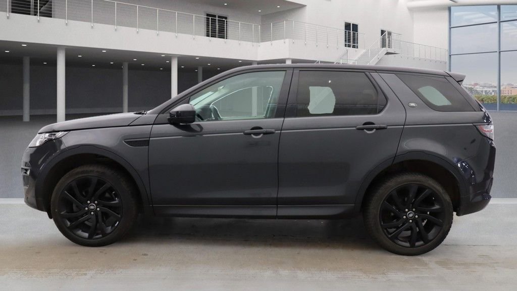 Used Land Rover Discovery Sport 2019 for sale - 76376127: Photo 6