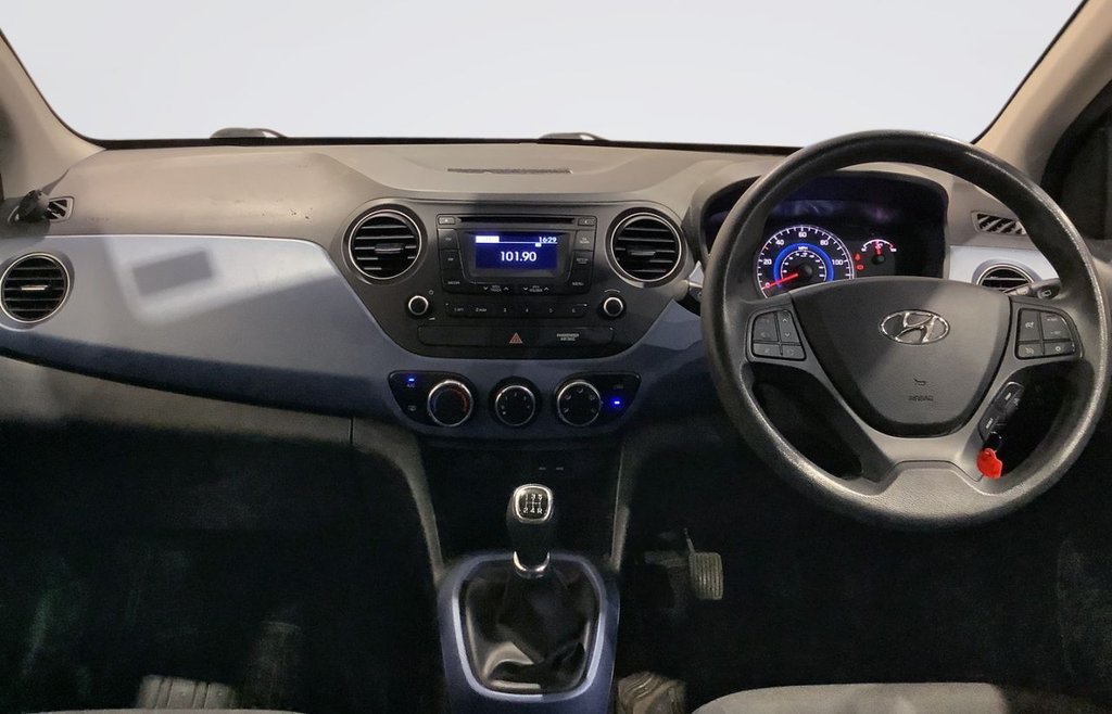 Used Hyundai i10 2017 for sale - 77276601: Photo 3