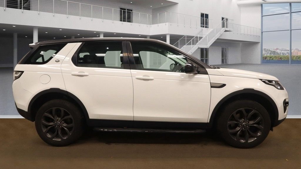 Used Land Rover Discovery Sport 2016 for sale - 76439011: Photo 5
