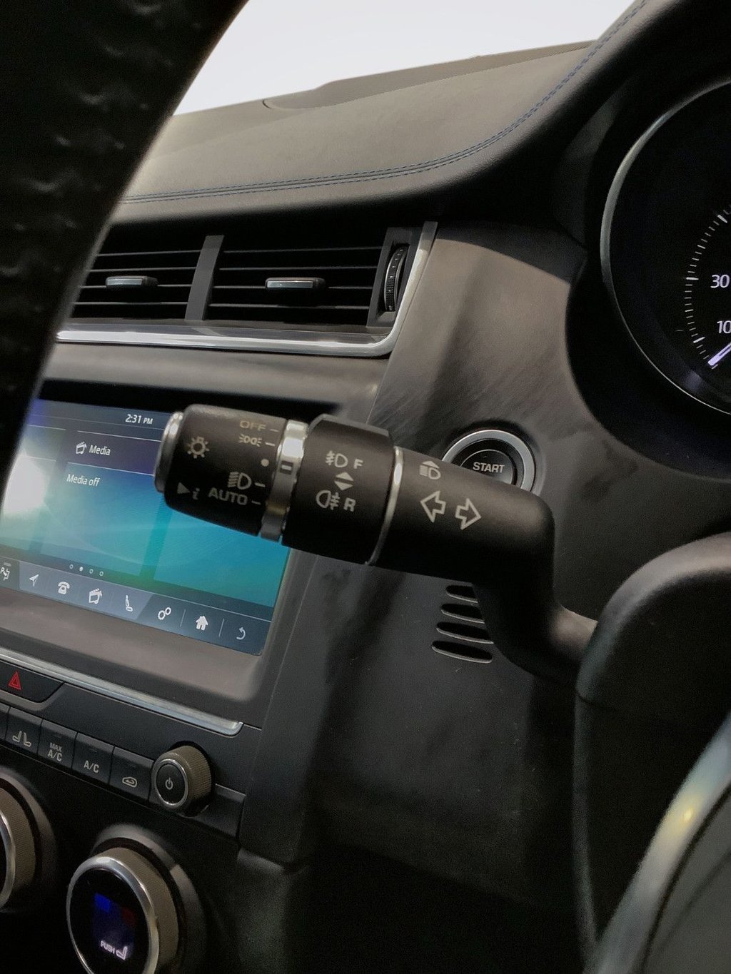 Used Jaguar E-Pace 2018 for sale - 77499296: Photo 21