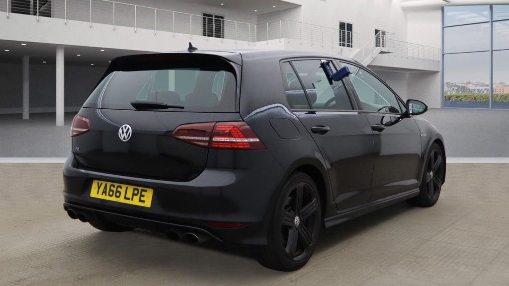 Used Volkswagen Golf 2016 for sale - 76496911: Photo 4