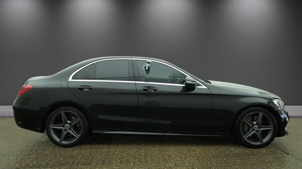 Used Mercedes-Benz C Class 2018 for sale - 78056260: Photo 5