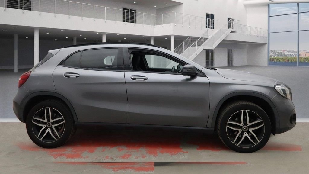 Used Mercedes-Benz GLA 2019 for sale - 77952934: Photo 11
