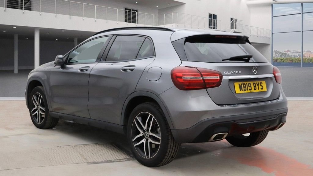 Used Mercedes-Benz GLA 2019 for sale - 77952934: Photo 9