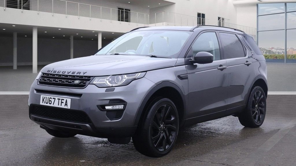 Used Land Rover Discovery Sport 2017 for sale - 76523320: Photo 2