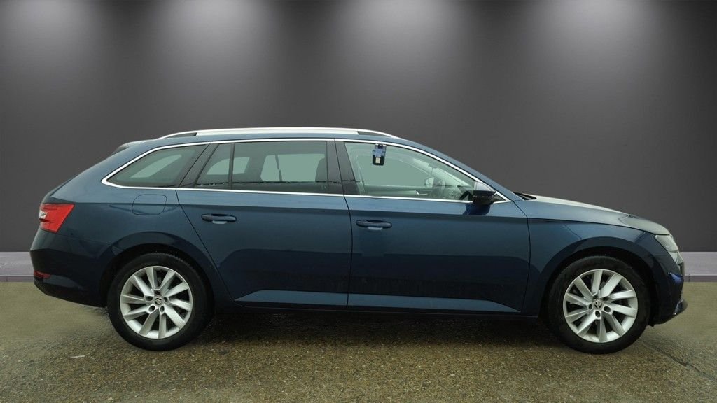 Used Skoda Superb 2021 for sale - 78134197: Photo 5