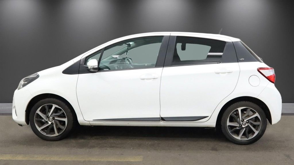 Used Toyota Yaris 2020 for sale - 78167648: Photo 6