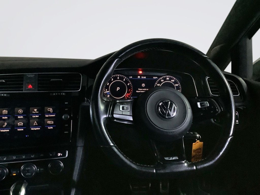 Used Volkswagen Golf 2018 for sale - 76520457: Photo 15