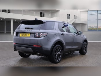 Used Land Rover Discovery Sport 2019 for sale - 76520658: Photo