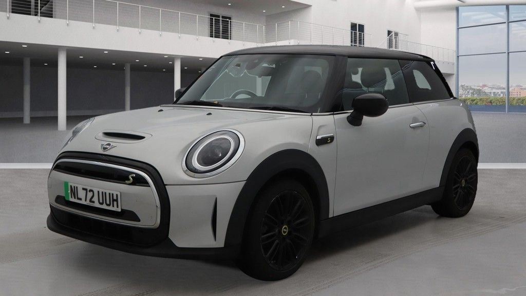 Used MINI Hatch 2022 for sale - 77368920: Photo 2