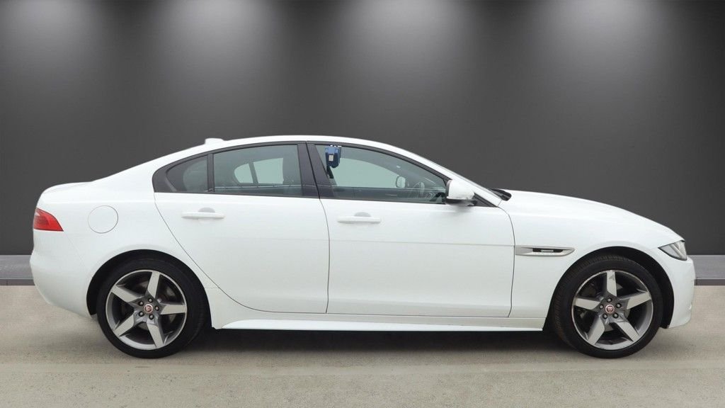 Used Jaguar XE 2018 for sale - 78167719: Photo 5