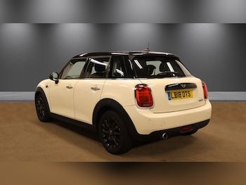 Used MINI Hatch 2018 for sale - 79607888: Photo