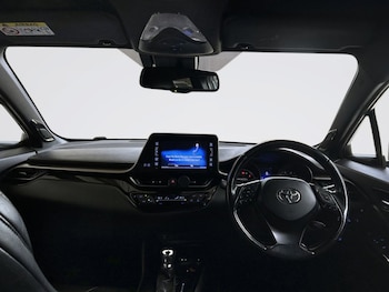 Used Toyota C-HR 2018 for sale - 78663823: Photo