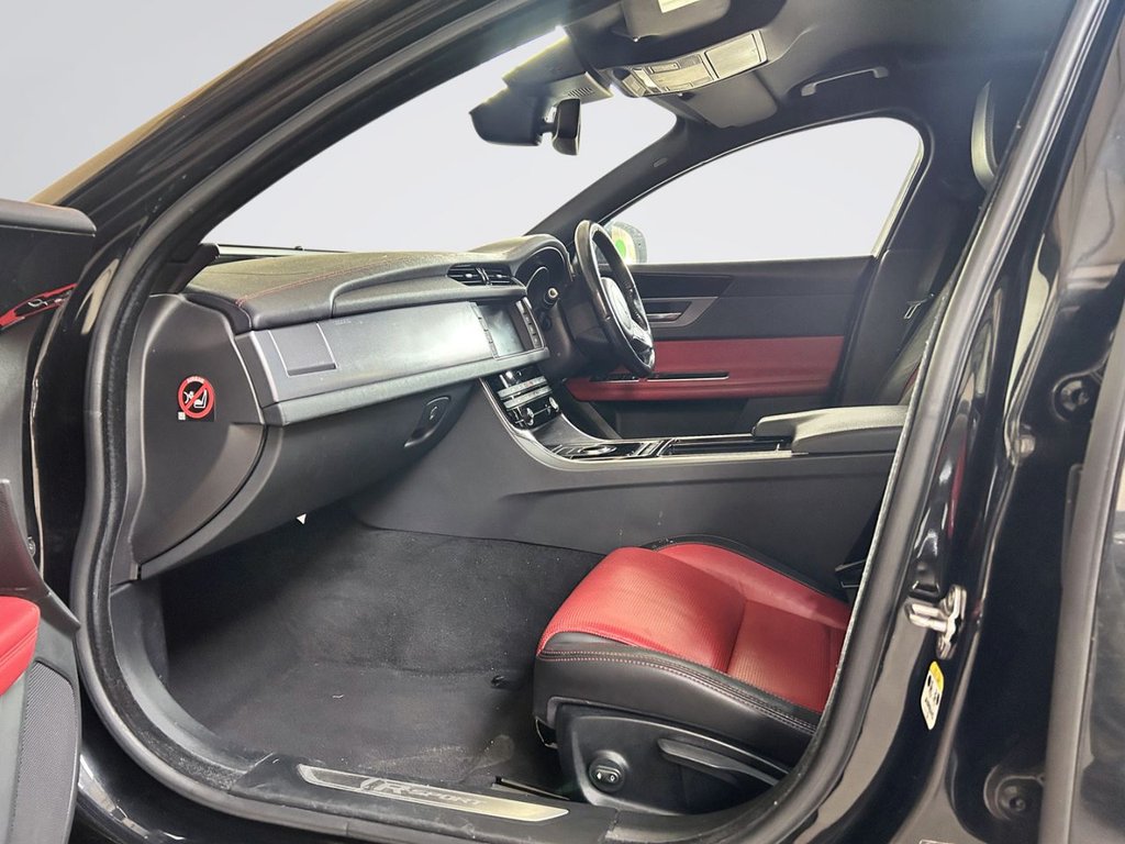Used Jaguar XF 2017 for sale - 78172515: Photo 12