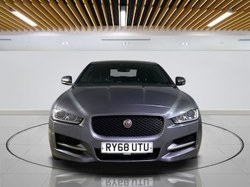 Used Jaguar XE 2019 for sale - 76245197: Photo