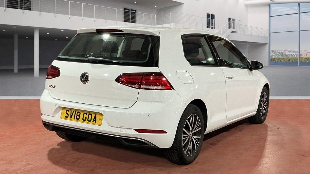 Used Volkswagen Golf 2018 for sale - 77850242: Photo 10