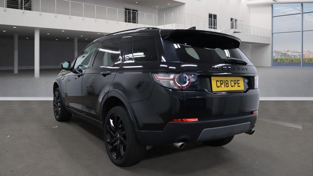 Used Land Rover Discovery Sport 2018 for sale - 76172864: Photo 3