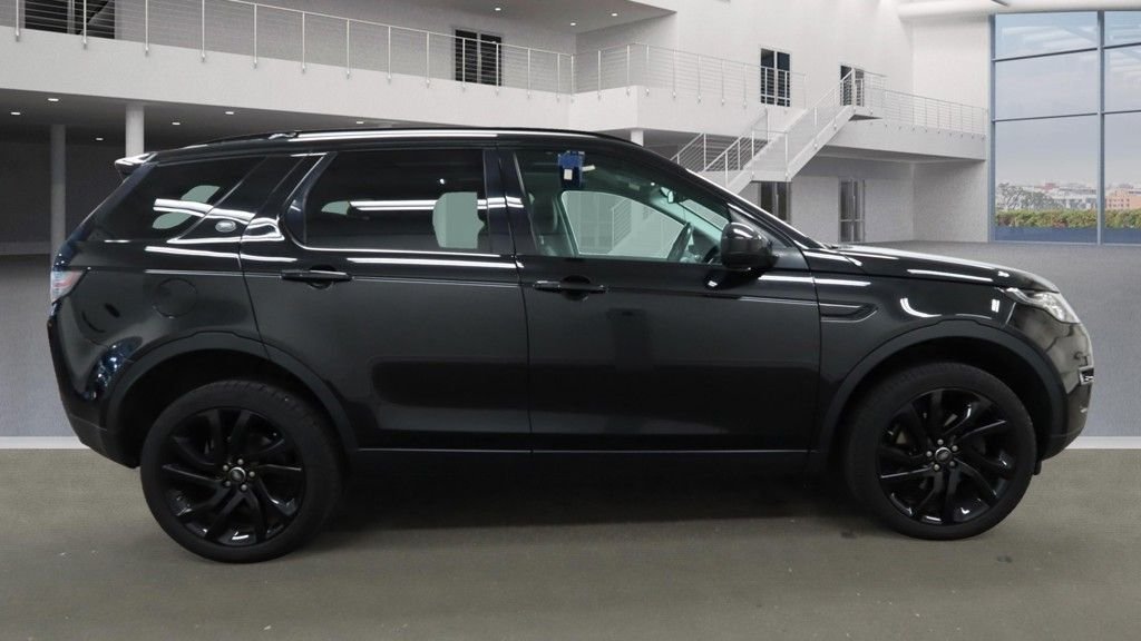 Used Land Rover Discovery Sport 2018 for sale - 76172864: Photo 5